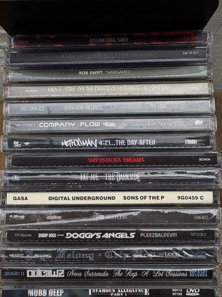 Lote de 25 CDs de Rap Internacional