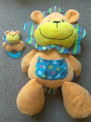 Peluche León Sonajero Actividades Bebé