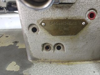 Máquina Pfaff 545 triple arrastre canilla grande