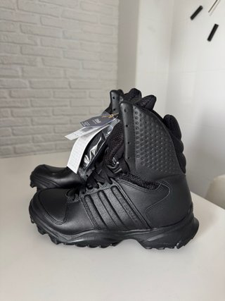39 1/3 Botas Adidas GSG 9.2 policia seguridad