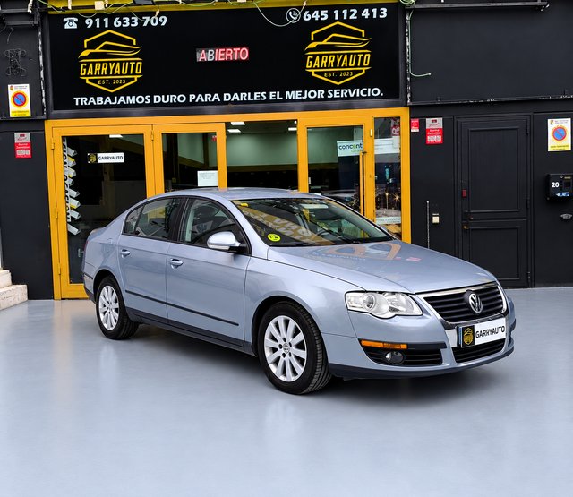 VW PASSAT 2.0 TDI 140CV "LIBRO DE REVISIONES"