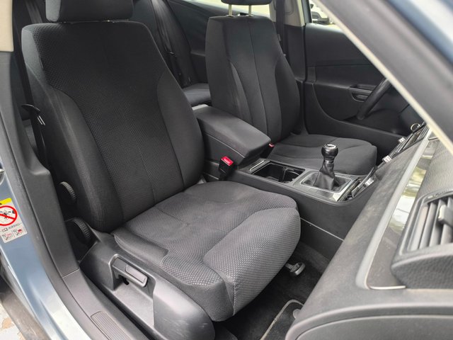 VW PASSAT 2.0 TDI 140CV "LIBRO DE REVISIONES"