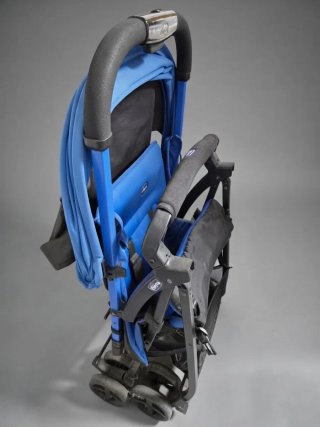 Carrito bebé Chicco azul ultraligero, solo 3,8 kg