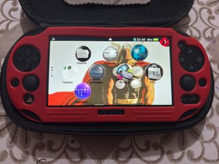 PS Vita Slim con Juego y Memoria
