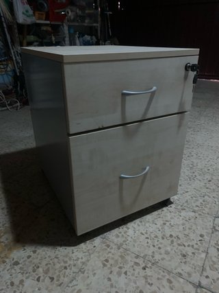 Mesa escritorio madera y metal