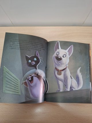 Libro de lectura infantil BOLT, de Dsney. NUEVO.