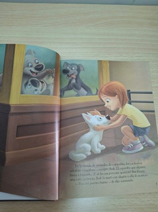 Libro de lectura infantil BOLT, de Dsney. NUEVO.