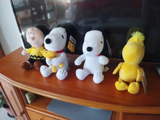 Set de 4 Peluches Peanuts Snoopy y Woodstock