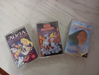 3 Cintas Cassette Disney: Alicia, Dálmatas, Pocaho