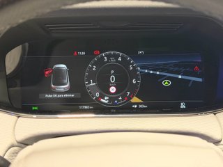 Land Rover Range Rover Evoque 2.0 P200 R-Dynamic AUTO 4WD