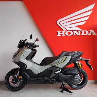 Honda Adv 350