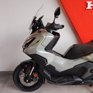 Honda Adv 350