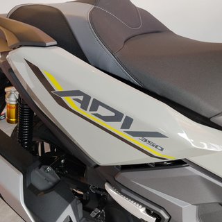 Honda Adv 350