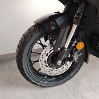Honda Adv 350