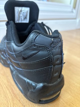 Nike Air Max 95 Negras