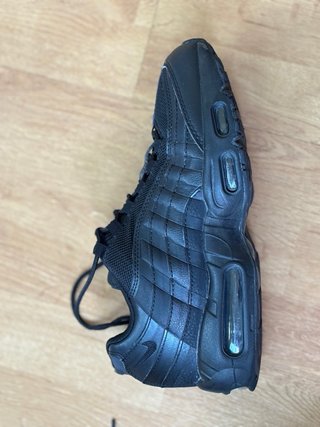 Nike Air Max 95 Negras