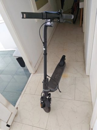Patinete eléctrico en buen estado
