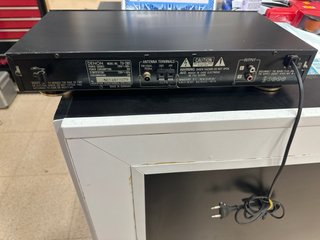 Sintonizador Denon TU-280 AM/FM Negro