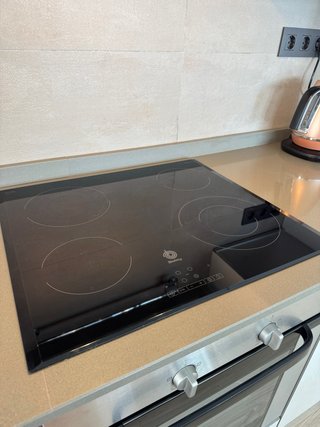 Cocina completa con electrodomésticos Bosch
