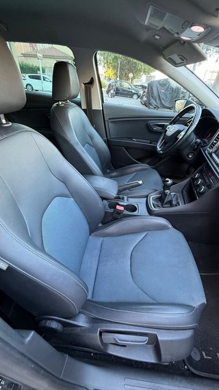 SEAT Leon ST pegatina C de la DGT