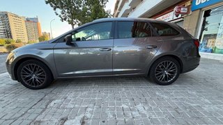 SEAT Leon ST pegatina C de la DGT