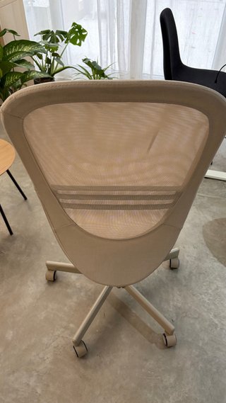 Silla de trabajo IKEA FLINTAN beige