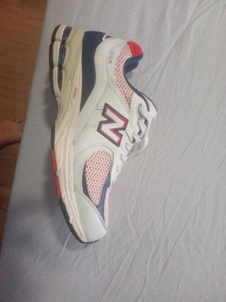 Zapatillas New Balance 2002R