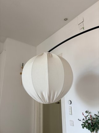 Lámpara de pie con arco