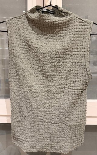 Camiseta sin mangas Zara verde