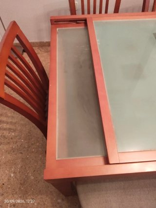 Mesa de Comedor de Cristal y Madera + 6 Sillas