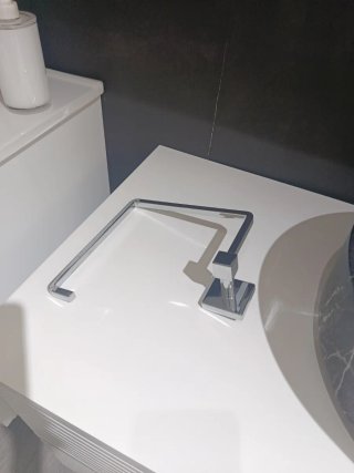 Toallero de Pared Metálico Plateado