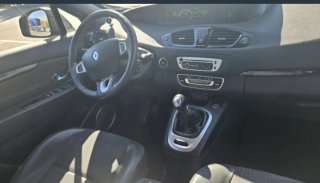 Renault Grand Scenic 2012