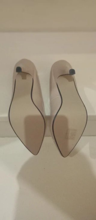 Zapatos de tacón Rossi beige mujer