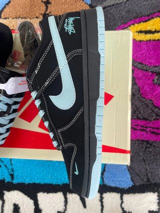 Nike Dunk x Stussy Negro y Azul