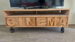 Mobile porta TV in legno e metallo
