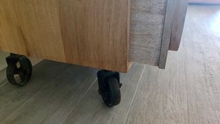 Mobile porta TV in legno e metallo