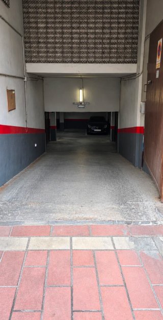 Plaza de garaje en calle Villanubla 29,La Victoria