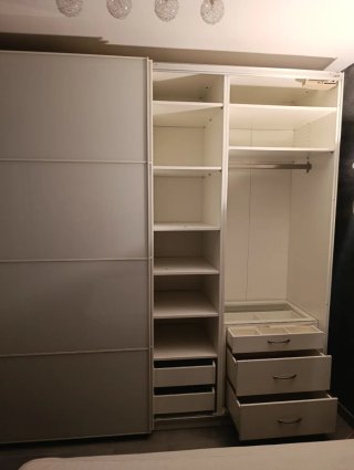Conjunto Dormitorio: Armario, Canapé y Colchón
