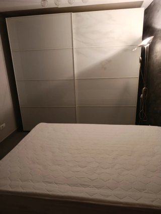 Conjunto Dormitorio: Armario, Canapé y Colchón