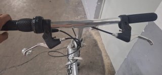 Bicicleta plegable Racer plateada