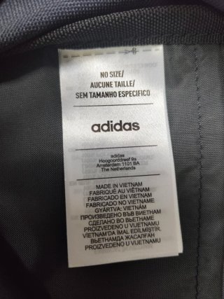 Mochila Adidas azul y negra 14x26. 5x46 cm