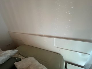Cabecero  y 2 Mesitas de Noche Blancas.