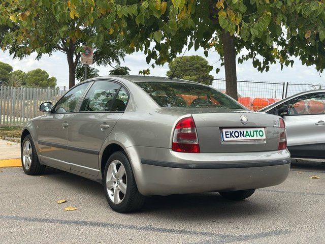 Skoda Superb 2007