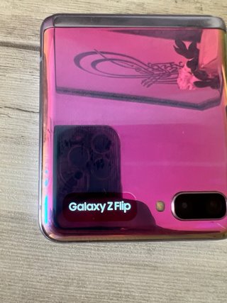 Samsung Galaxy Z Flip 1