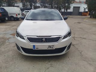 Peugeot 308 2016