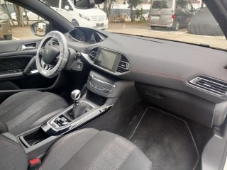 Peugeot 308 2016