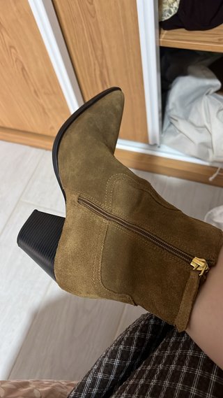 Botines Mango ante tacón caramelo