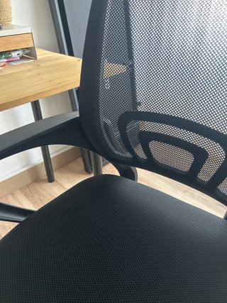 Silla de escritorio ergonómica negra
