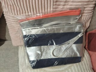 Neceser rayas azul y plata y rosa y plata 4elosdos