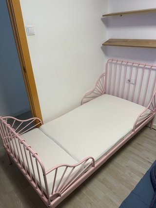 Cama IKEA MINNEN Rosa con Colchón 80x200